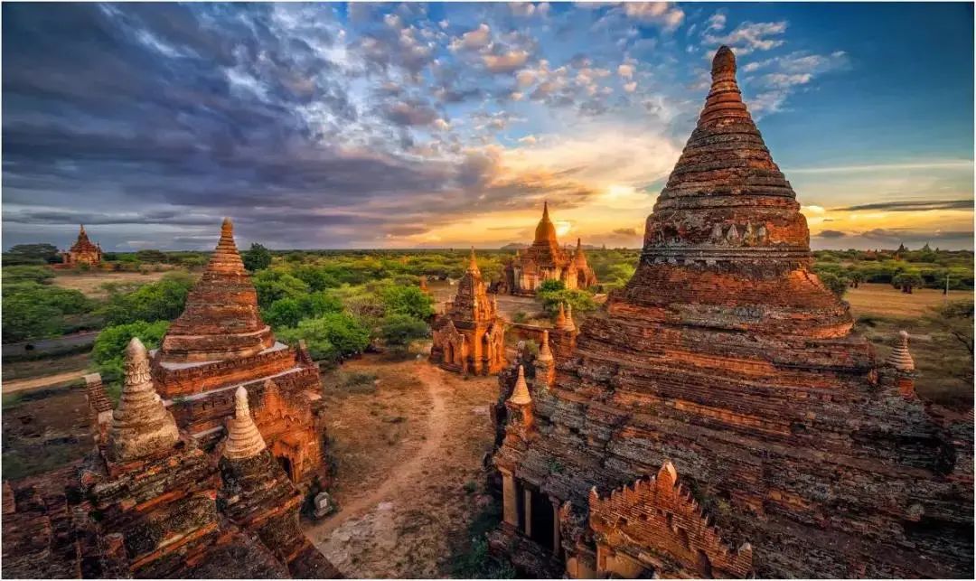 全球最失败迁都：缅甸迁都20年，新都怎沦为“烂尾鬼城”？