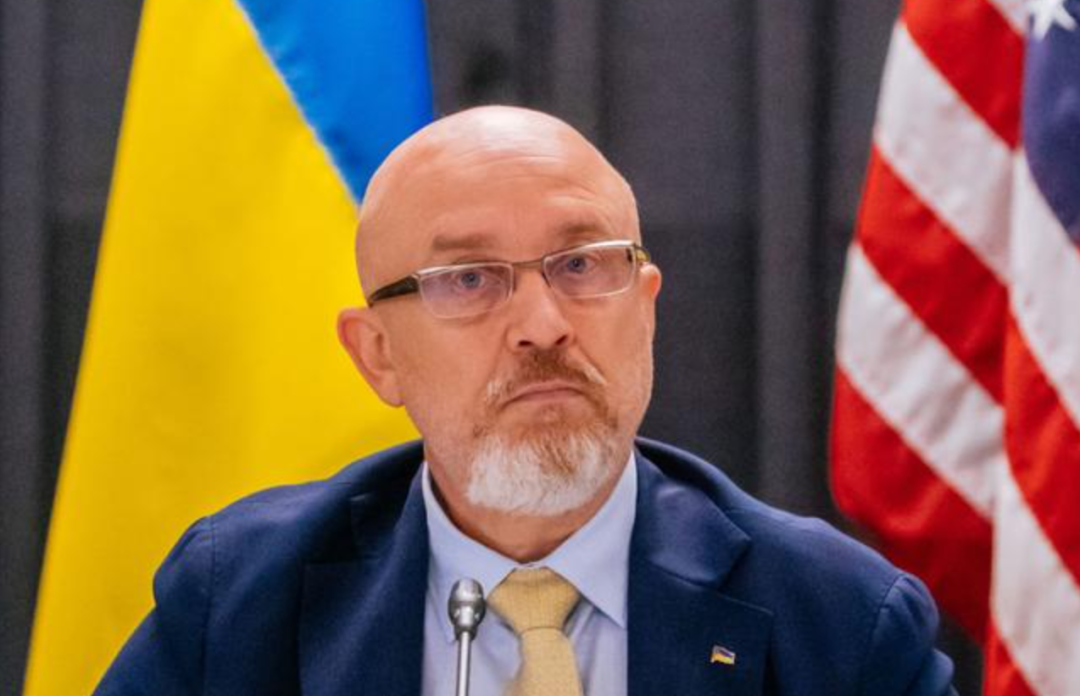乌克兰为何在战事紧张时撤职防长？俄媒：反攻失败的替罪羊