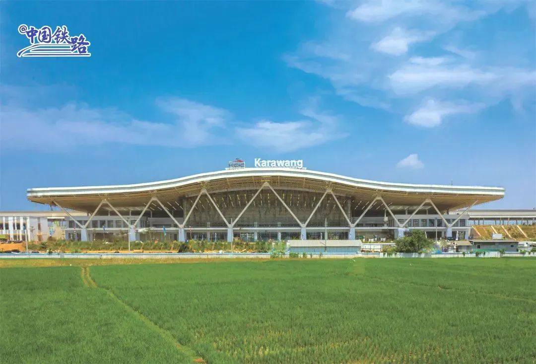 中国建成了东南亚第一条高铁！在此过程中国克服了多少困难？