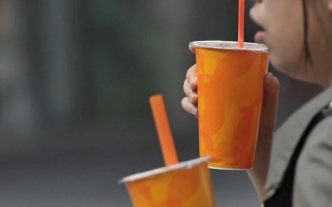 1天卖出4000万杯，恐怖的中国奶茶