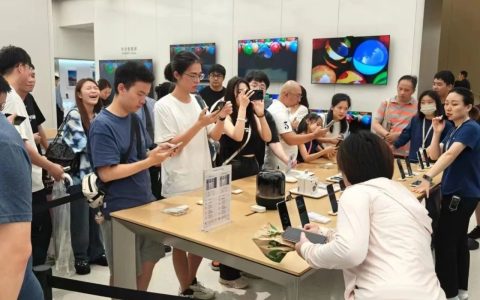 华为Mate60“不许涨价”，苹果出货量预期惨遭下调