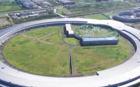 所谓清华超级EUV光刻厂的说法，是谣言