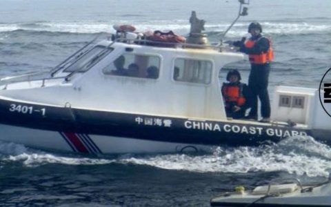 2005年中国海警伪装成渔民，在海上击毙8名越南海盗，扫射数百发子弹！