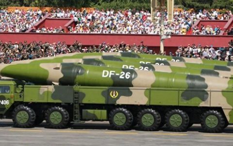 解放军罕见明确告诉美军，关岛武装到牙齿也没用