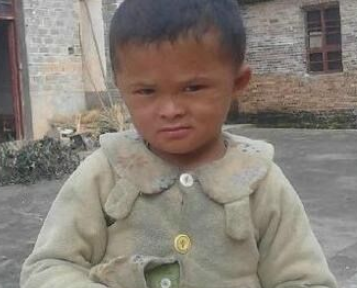 金发碧眼和黄毛绿眼之间，差的只是国力