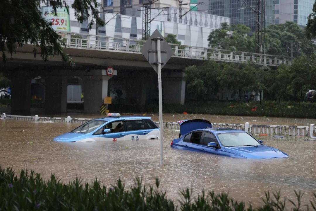 珠三角历史性暴雨仍在持续，又是台风惹的祸？