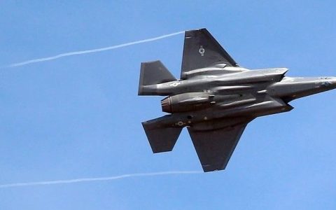 1亿美元的F-35战机坠毁后失踪？美军竟靠全民总动员搜寻残骸