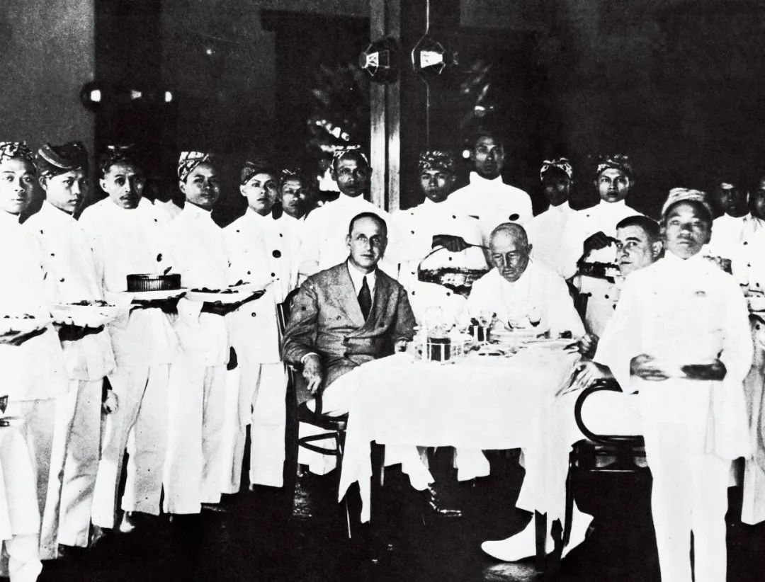 从这个1.7万座岛屿的国家，理解“海上丝绸之路”