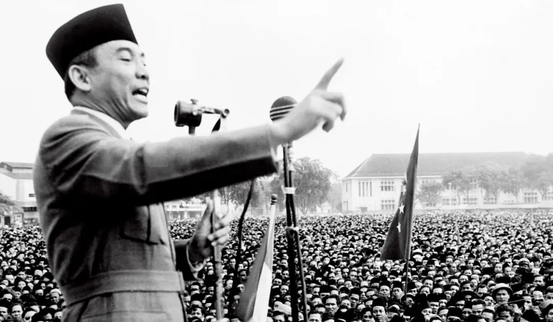 从这个1.7万座岛屿的国家，理解“海上丝绸之路”