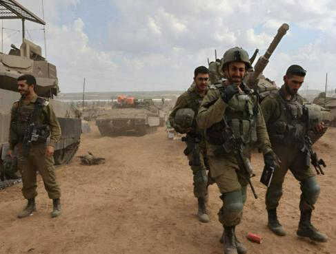 以色列坦克上面加顶棚，模仿印度俄罗斯？中国坦克也要学习吗?