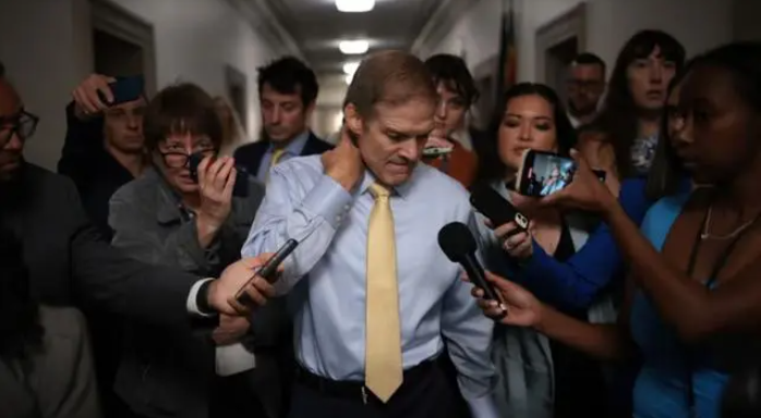 今天，超级黑天鹅飞出