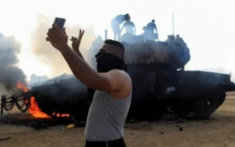 以色列伤亡惨烈，征召数十万预备役绞杀哈马斯