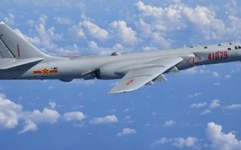 1500枚东风和200架轰6，解放军准备了20年，美军明白这意味着什么