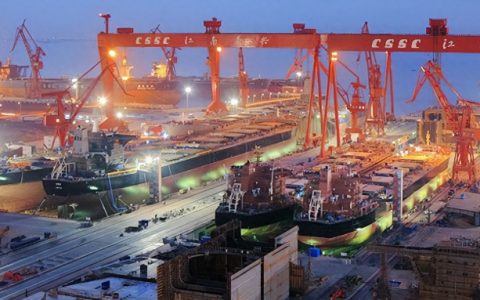 中国海陆空全面出击，造船出口占市场8成份额，这对战时意味着啥？