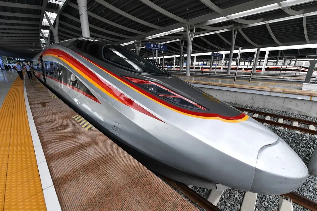 中国高铁四最：最忙、最贵、最长、最快