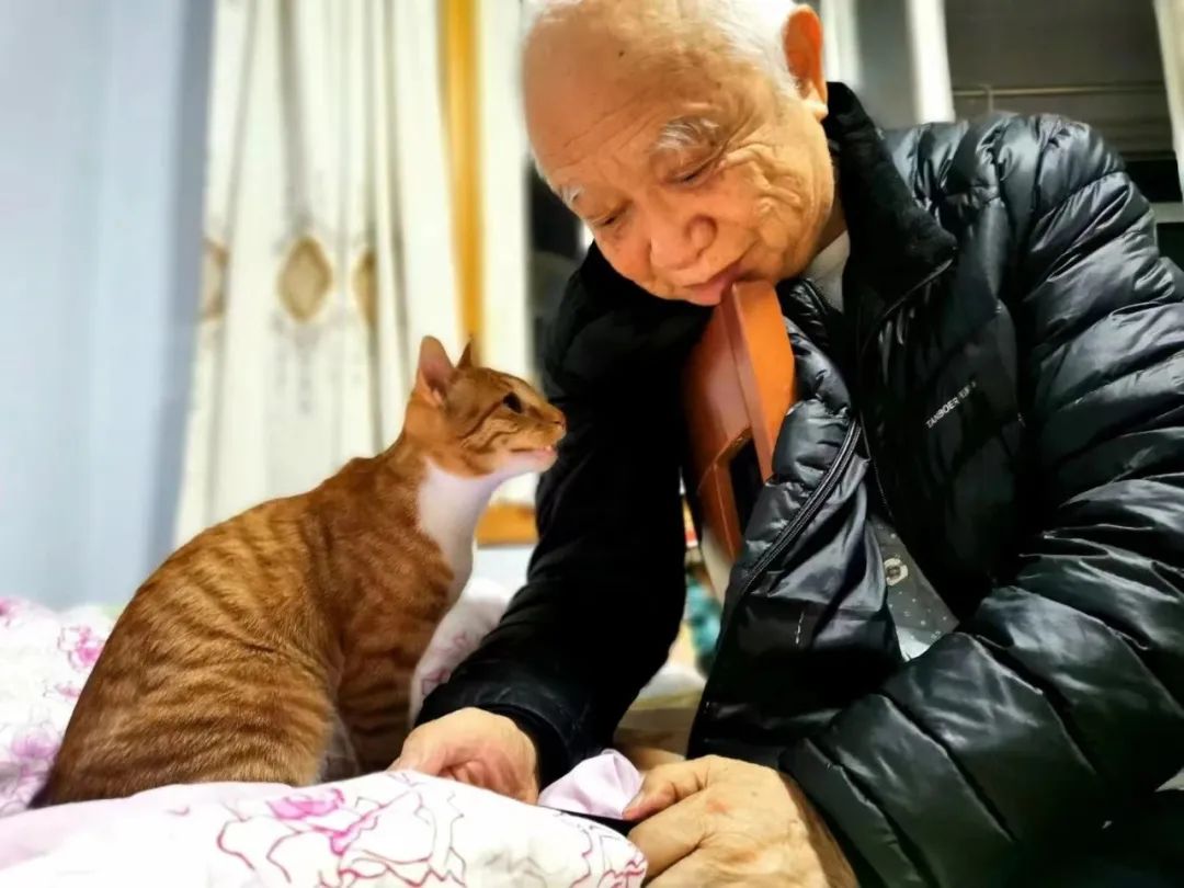 核弹老头，和 “倒霉人生”扳手腕