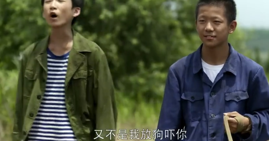 “烈性犬撕咬女童”让全网激愤，骂不拴绳没素质已经没用了