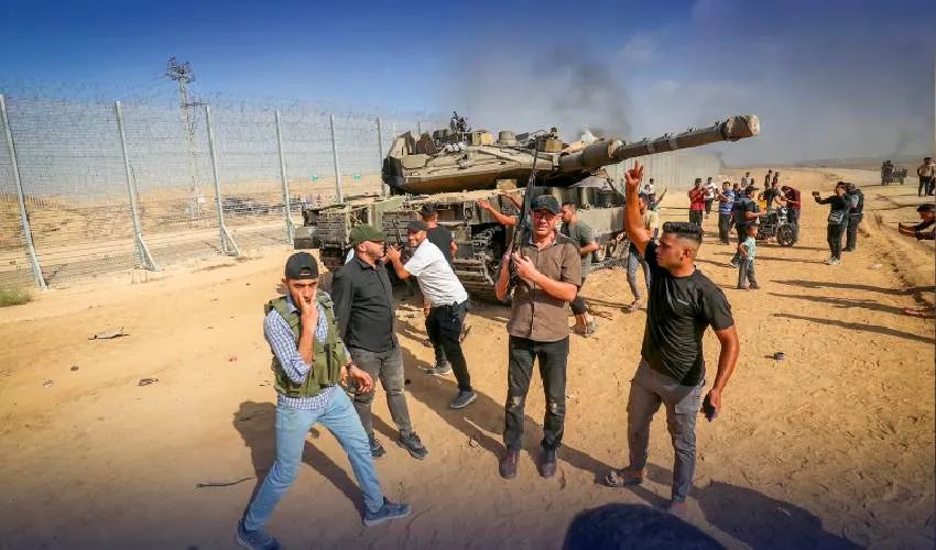 以色列为何遭哈马斯“偷家”？摩萨德和“铁穹”全部失效！