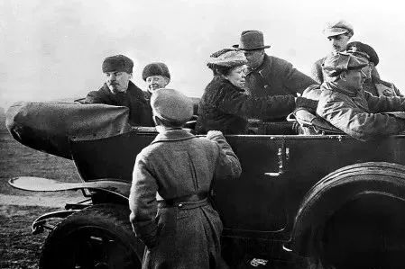 汽车、无人机与国运