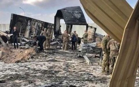 美军挨炸、伊朗登上前台，胡塞出击、伊拉克卷入，中东乱局扩散！