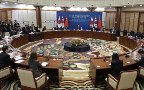 中日韩外长会结束，王毅外长为何提前返回国内？