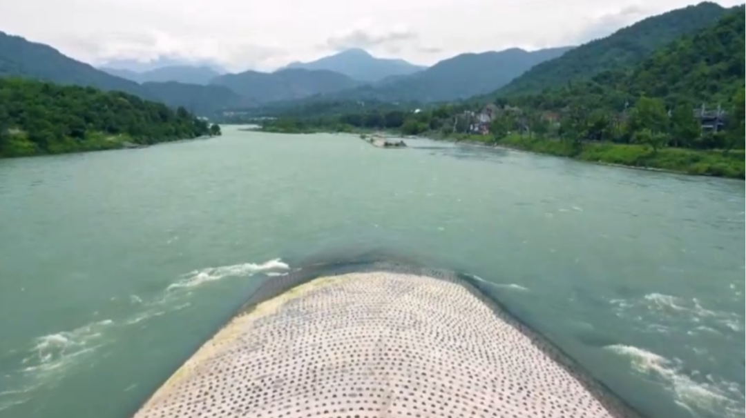 与洪水作战：缺乏现代科技的古人如何治理长江？