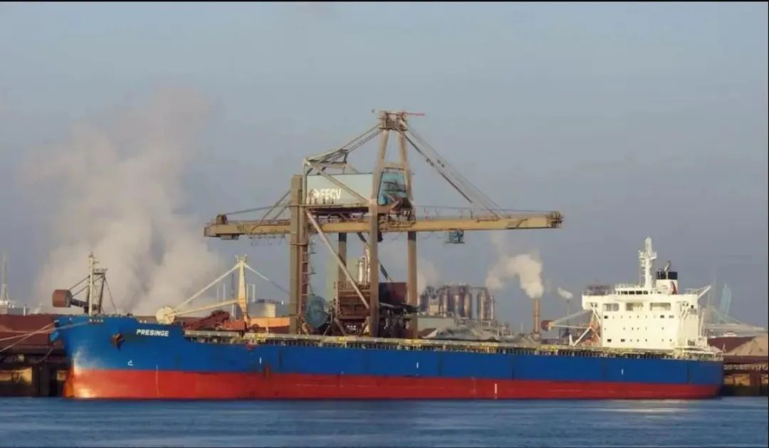 普京万没料到：俄军痛失黑海控制权，百万吨乌克兰粮食运往中国