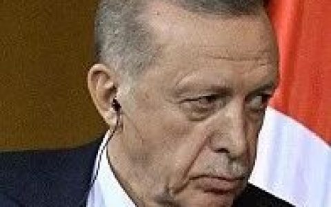 他"怼脸输出"：我们又没搞大屠杀，不欠以色列