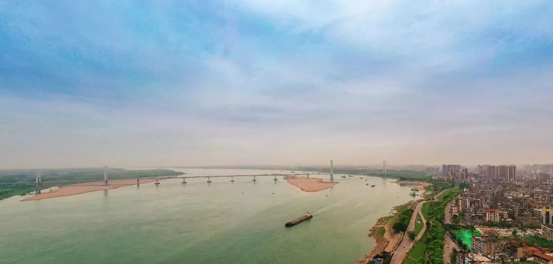 与洪水作战：缺乏现代科技的古人如何治理长江？