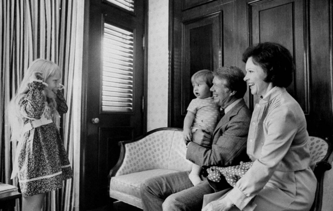 美国前总统卡特夫人去世，99岁的卡特总统宣布临终关怀已9个月
