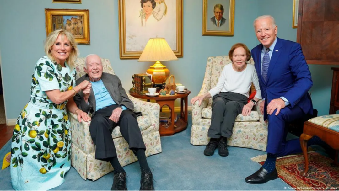 美国前总统卡特夫人去世，99岁的卡特总统宣布临终关怀已9个月