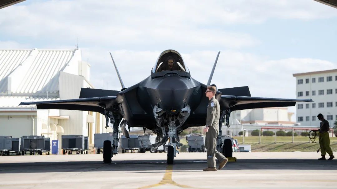 隐形战机大规模集结！