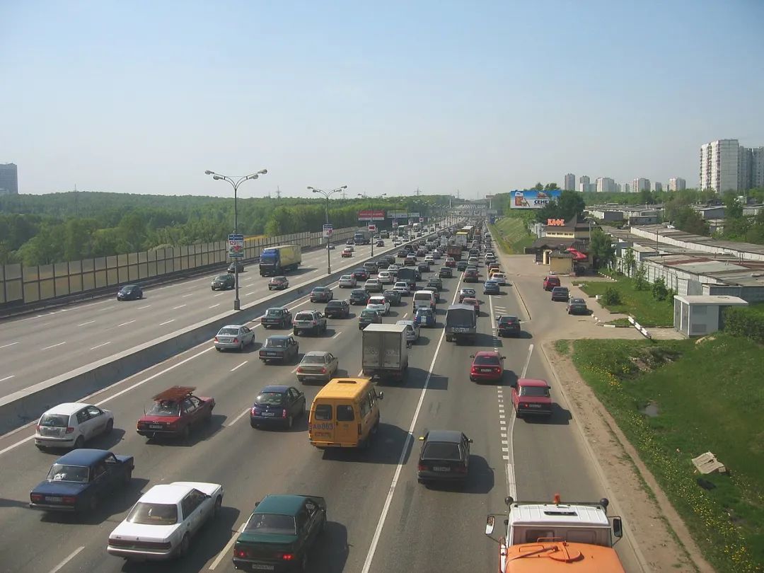 俄罗斯，为什么几乎没有高速公路？
