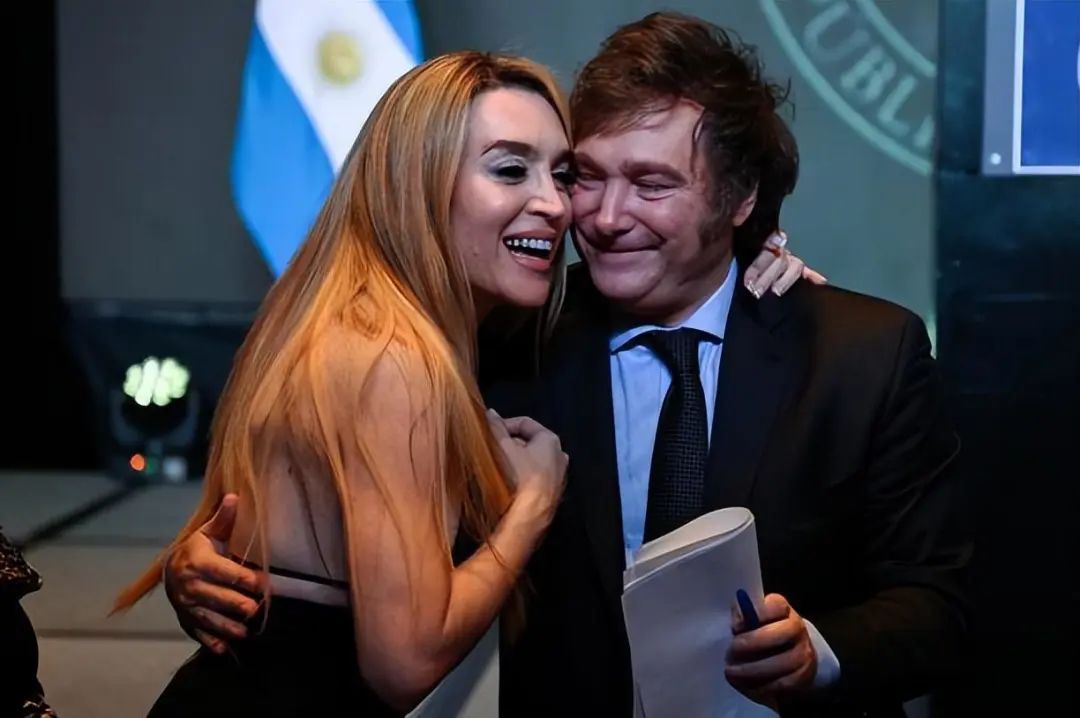阿根廷不信眼泪，信反华的米莱，“阿根廷川普”能带国家跳出坑？
