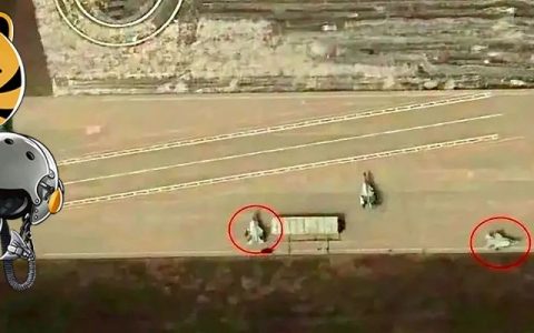 歼35即将上舰，印度猛夸！解放军实力毋庸置疑，但这种捧杀不可取