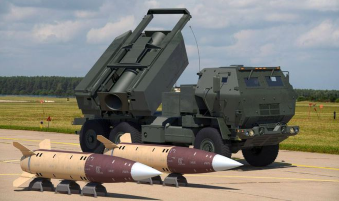 俄军首次在乌使用集束炸弹，加装滑翔套件