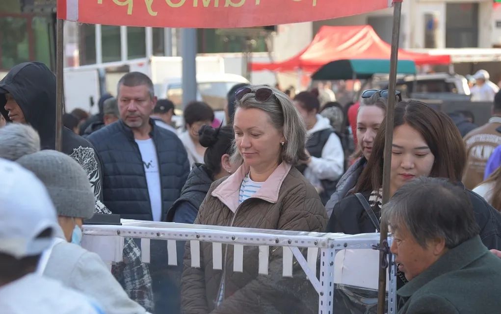 涌入东北黑河的俄罗斯人，成了流量密码