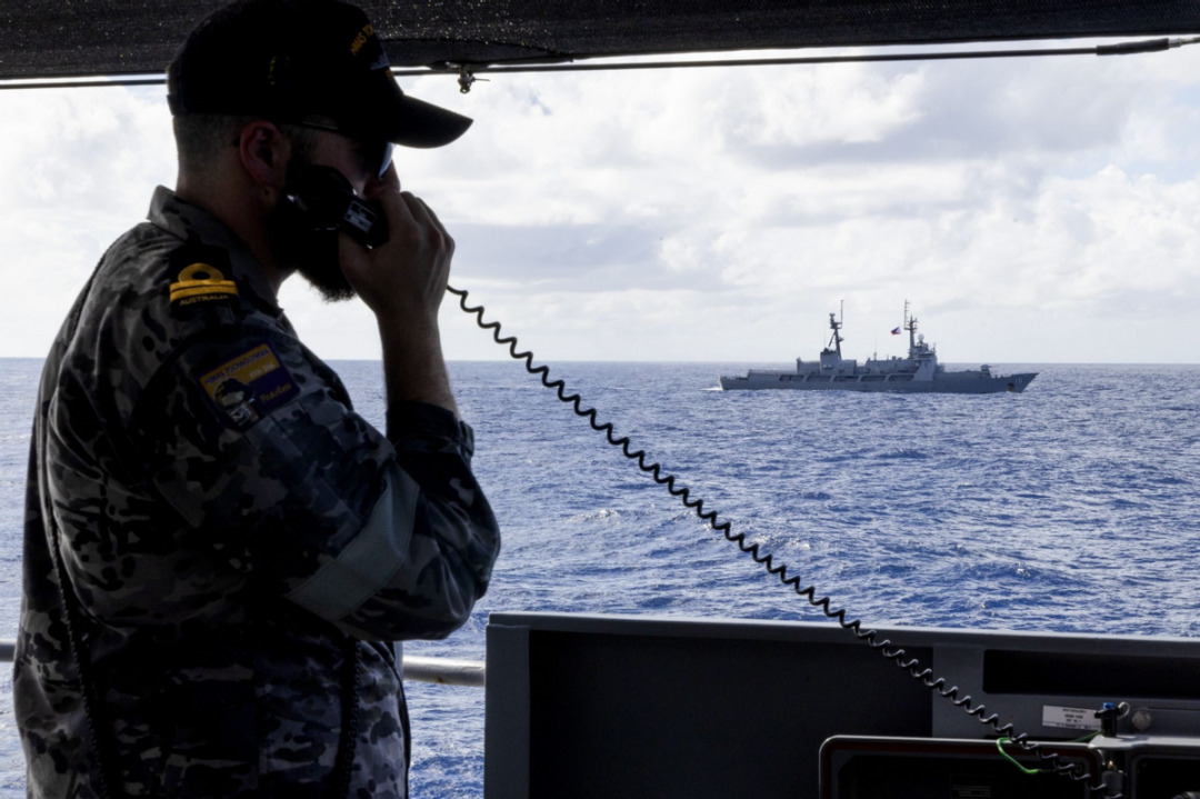 菲律宾宣布大赦，准备抽出手，在南海与中国碰一碰？