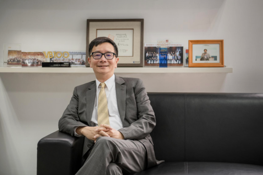 暴跌97%，350亿市值灰飞烟灭！这家创新药企，跌回原形