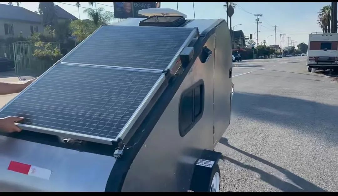 “丁胖子金牌讲师”被举报掉了？“圣诞要饭特辑”鸽了……