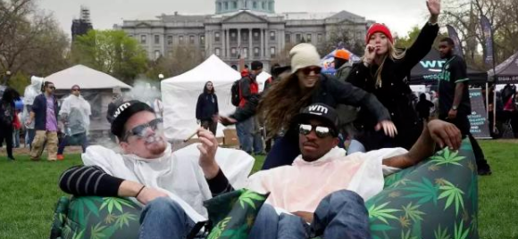 美国高调宣传和我国“合作禁毒”，可信么？