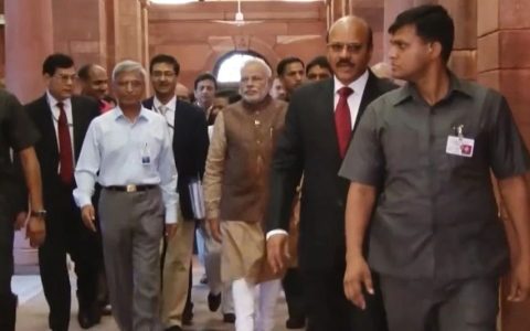 不止加拿大，印度开始在美国动手！