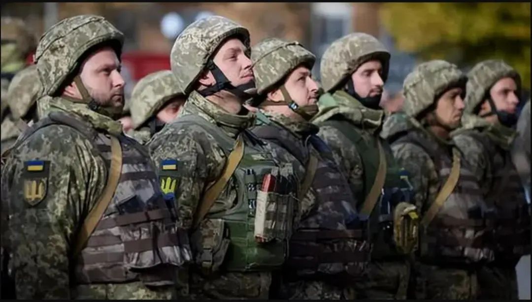 突发！俄乌战场翻天剧变，泽圣下达最高指令，百万乌军原地踏步