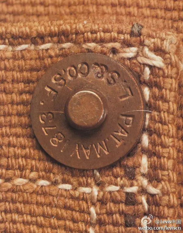 为什么大街上穿牛仔裤的人越来越少了？