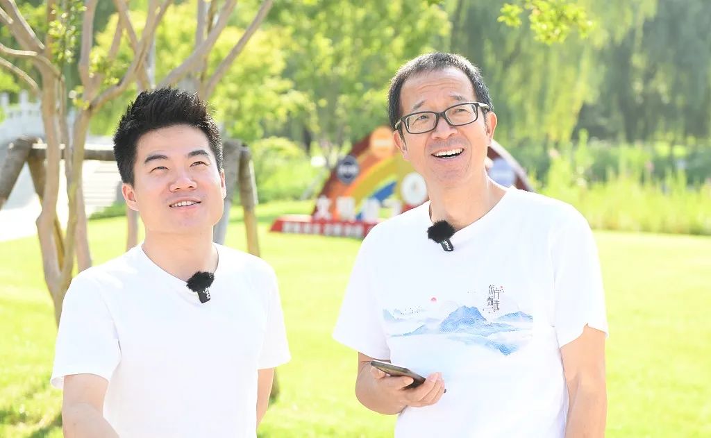 独家：董宇辉真实年薪不足千万，东方甄选正加速与其切割｜深网