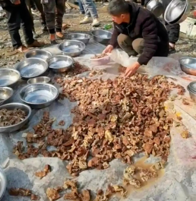 地狱难度的大凉山扶贫，第三阶段攻坚战的任务是教吃饭