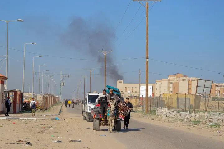 密集空袭、坦克突入……加沙南部战火熊熊