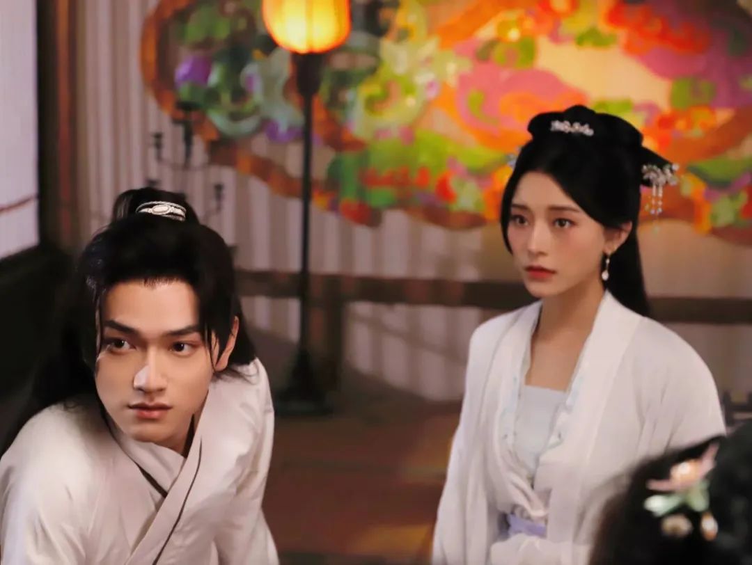 “8天充值破亿”的魔幻短剧，是怎么拍出来的？