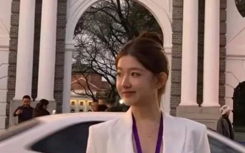 热搜爆了！董明珠怒斥孟羽童：当秘书连一个文都写不出来，借格力平台当上网红，有钱又怎么样