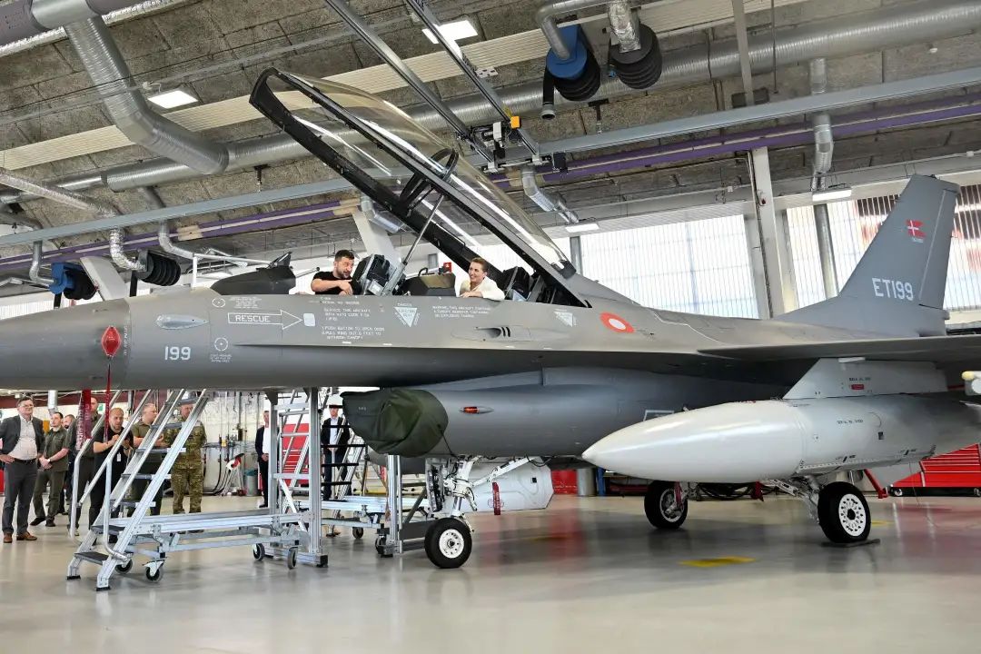 放弃战略进攻，为什么乌克兰也要修2000公里的战壕了？